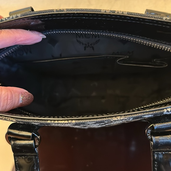 Mcm bag. EUC! Comes with dustbag!!! - Picture 7 of 8